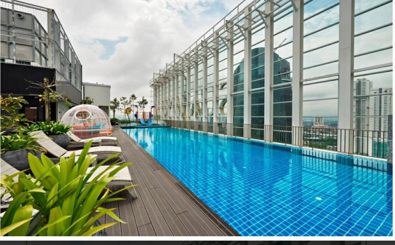 Suasana Suites D'homestay JB Town Johor Bahru Exterior foto